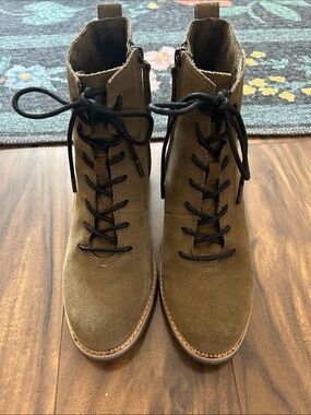 TOMS Finn Olive Suede Lace-Up Ankle Boots with Stacked Heel